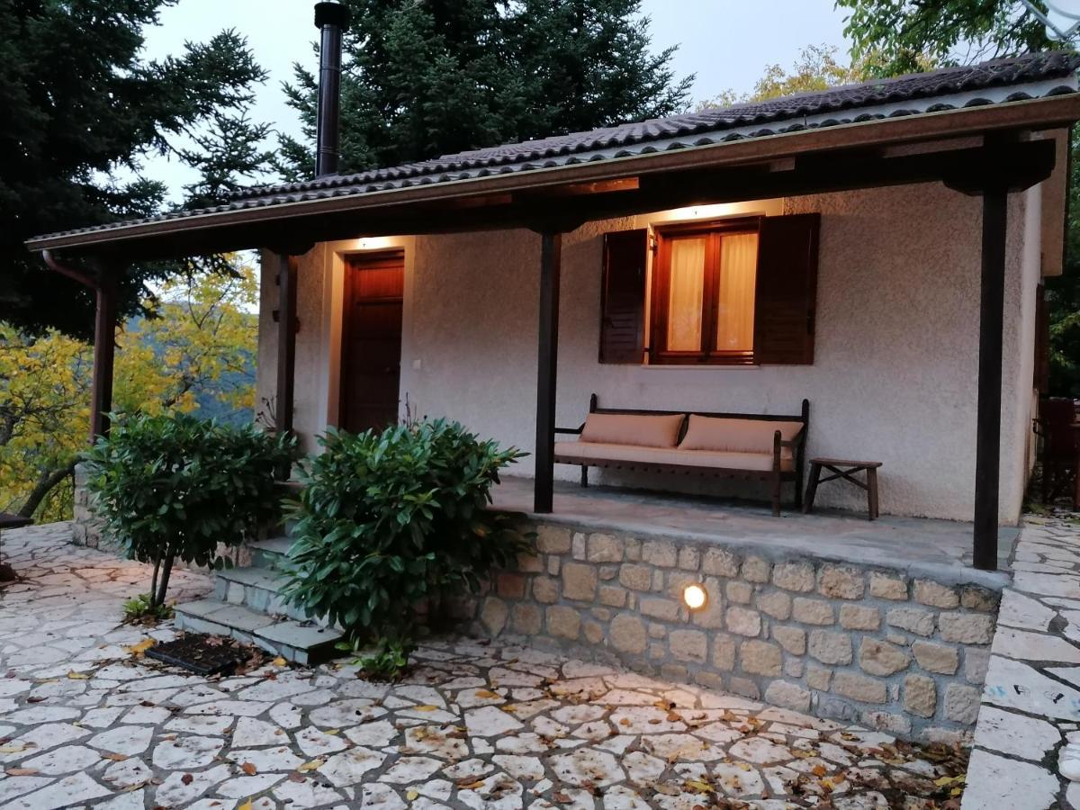 Ξενώνας Το Πατρικό Karya Exterior foto